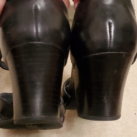 NWT Clarks Artisan Della Strap Black Sandal Stack Look Heel w/ Original Box - Picture 13 of 16